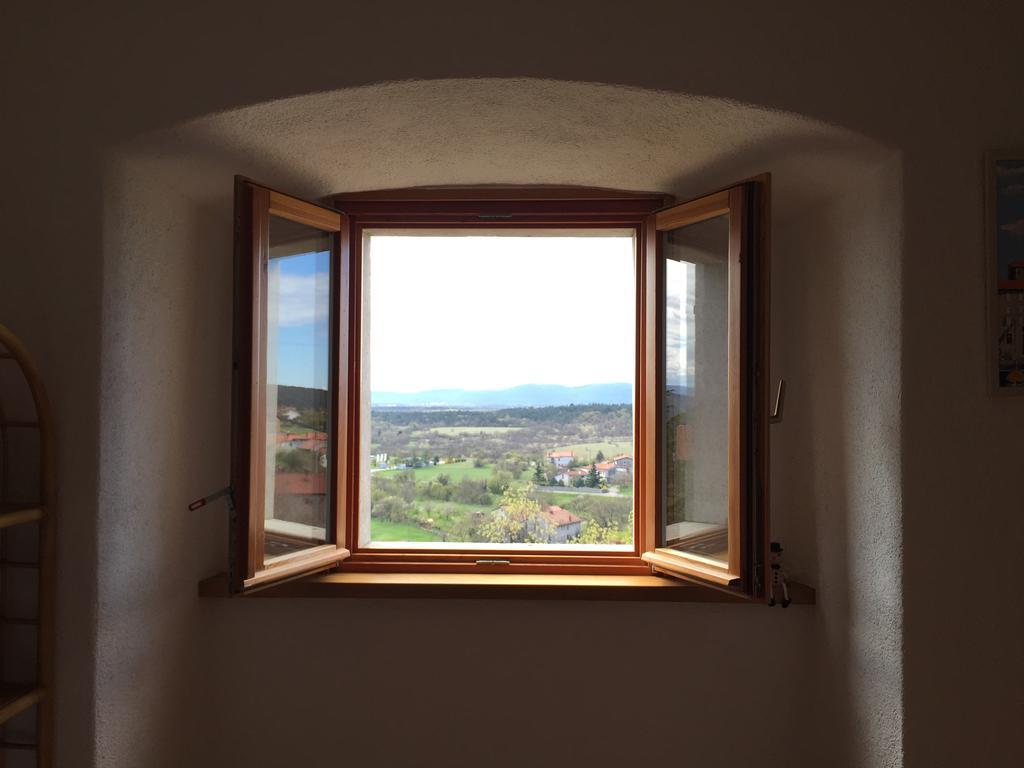 Stanjelski Razgledi Ar Bagian luar foto