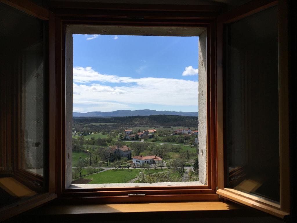 Stanjelski Razgledi Ar Bagian luar foto